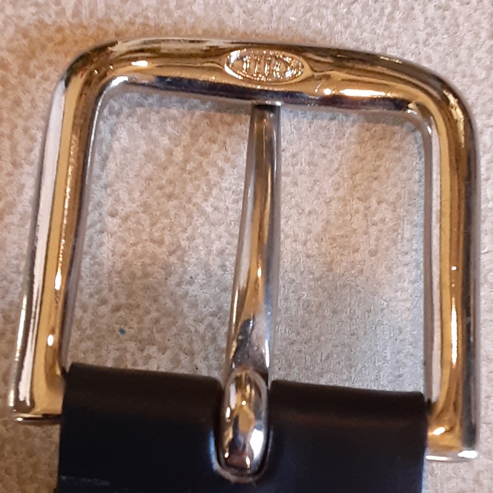 VELEZ Colombin Leather V Monogram, Black & Silver Belt sized 34 Like New - Picture 4 of 5